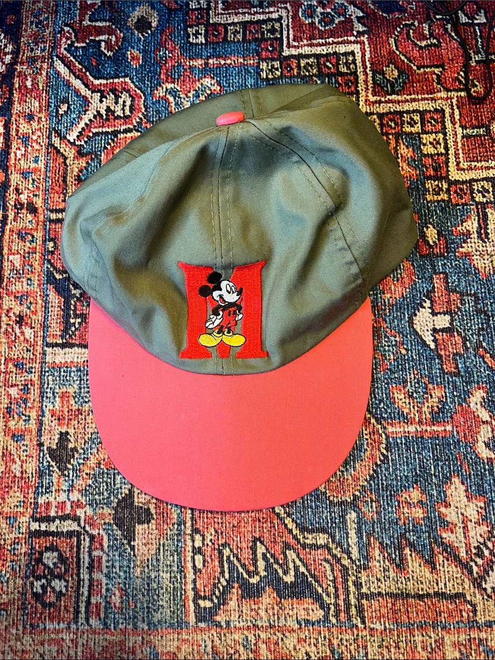 Vintage Mickey Mouse hat with elastic strap in color olive green and red visor